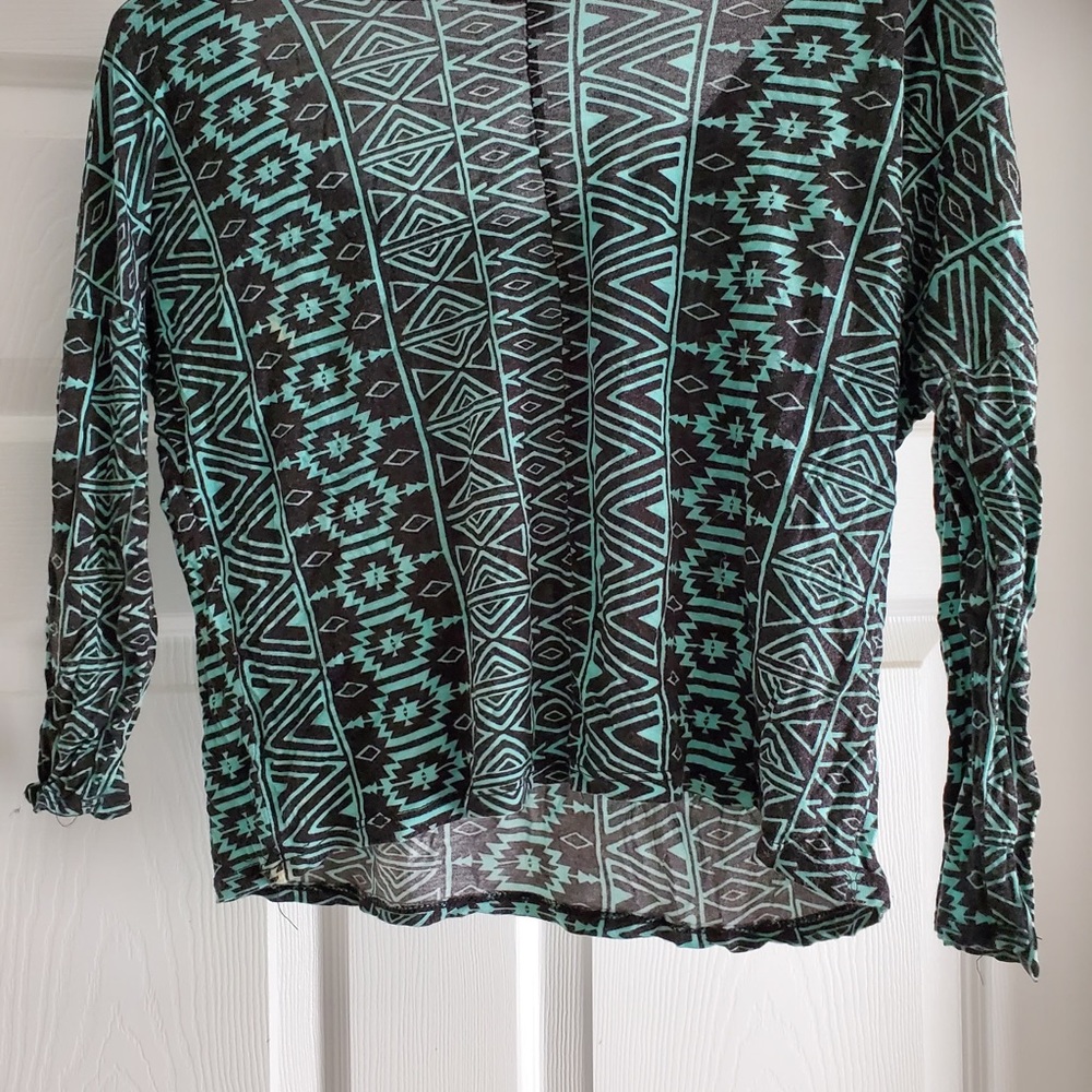 Geometric Crop Top- Bundle & Save $$$ - Picture 2 of 2
